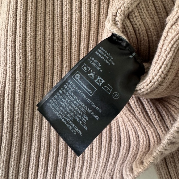 H&M Ribbed Bolero - Picture 2 of 3